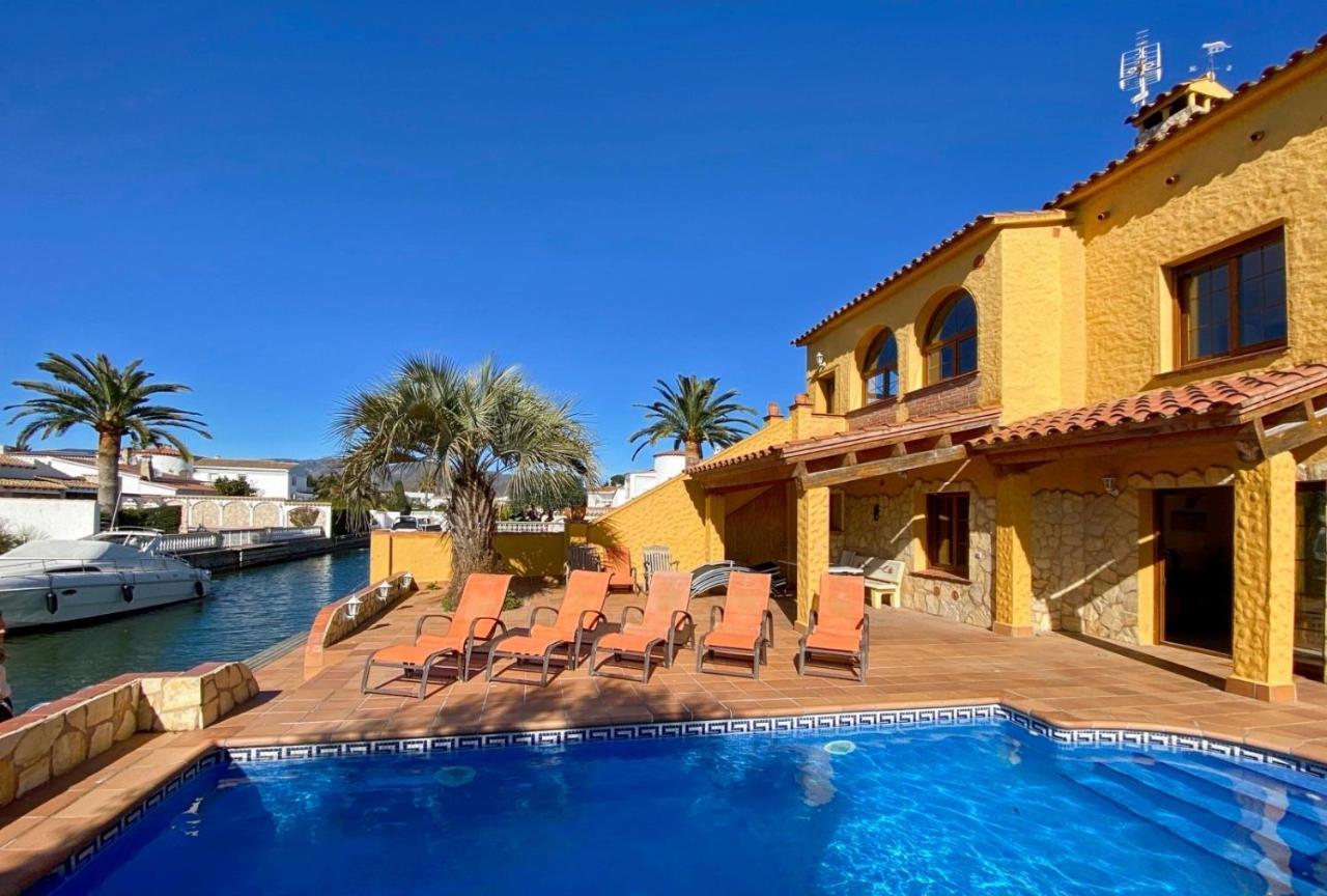 Ampuriahome Villa Hosting 15, Pool & Mooring Empuriabrava Exteriör bild