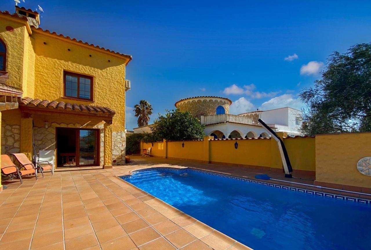 Ampuriahome Villa Hosting 15, Pool & Mooring Empuriabrava Exteriör bild